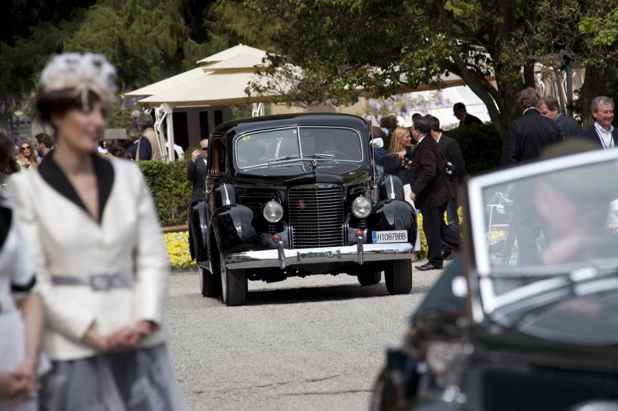  Cadillac Series 90 Fleetwood Coupe 1938 года  (фото 3 из 5)